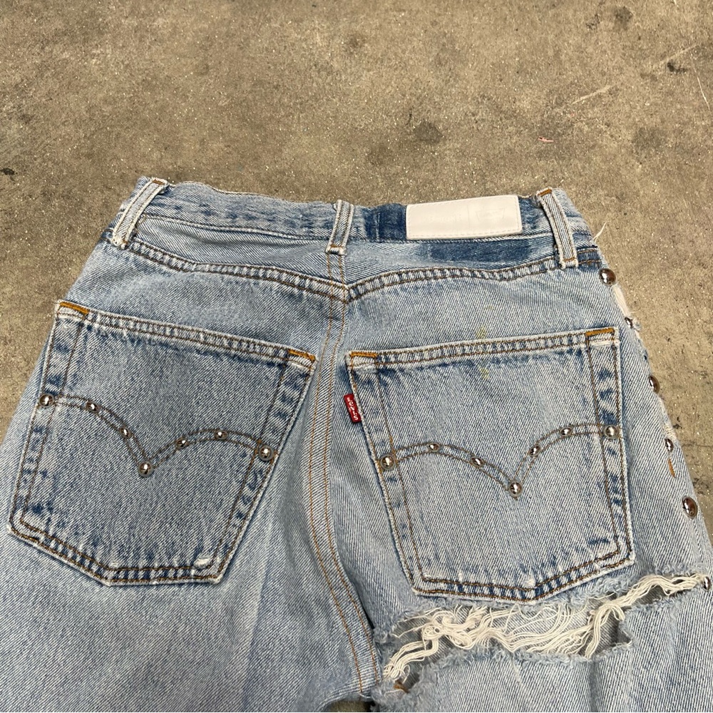 RE/DONE Straight Leg Distressed High Rise Studded Jeans 24 - Picture 10 of 10